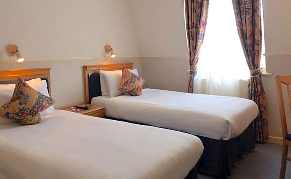 Berjaya Eden Park London Hotel