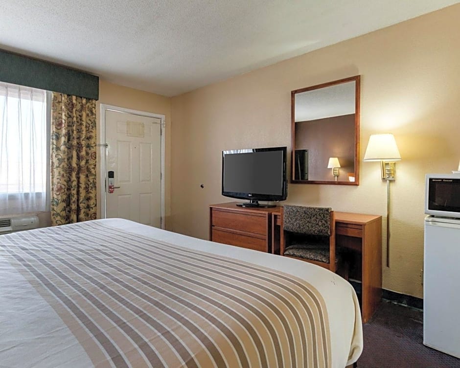 Rodeway Inn