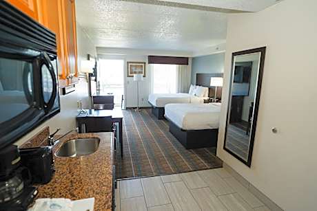 Double Room with Two Double Beds - Smoking
