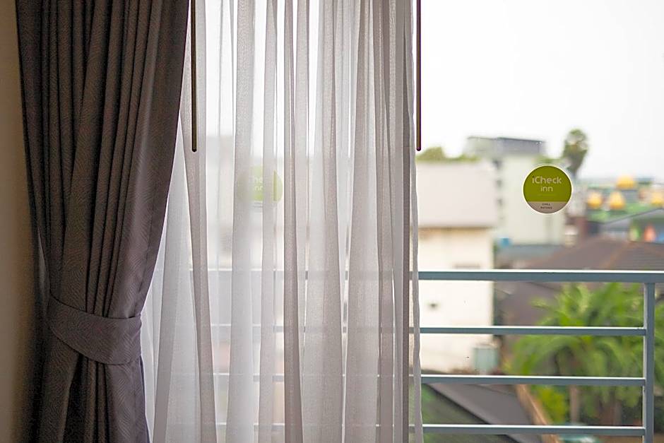 iCheck inn Chill Patong