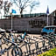 Lakeside Paradise Sport Hostel