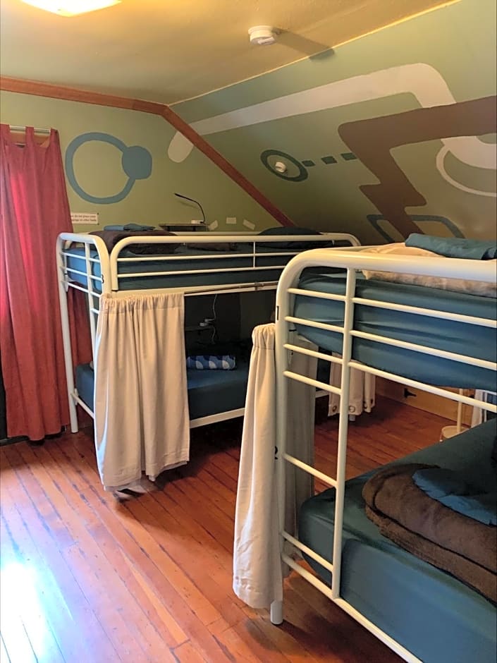Eugene Lodge and International Hostel