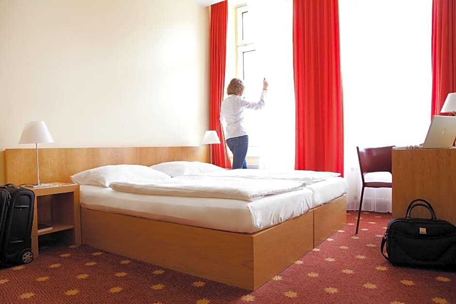 Vienna House Easy by Wyndham Rostock