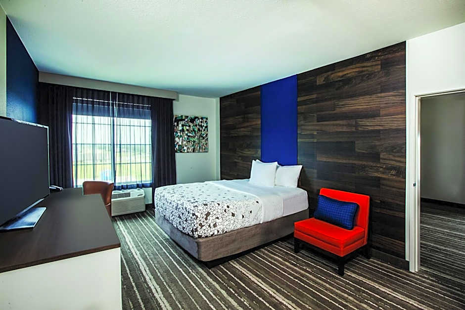 La Quinta Inn & Suites by Wyndham Owasso