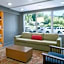 Country Inn & Suites by Radisson, Gatlinburg, TN