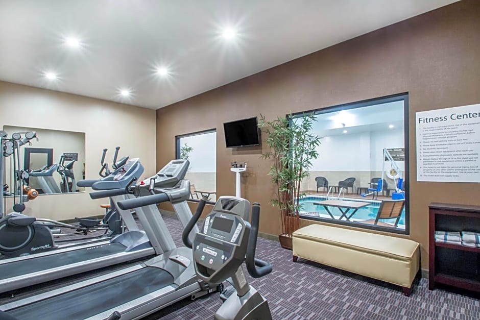 Holiday Inn Express & Suites - Albany Airport - Wolf Road, an IHG Hotel