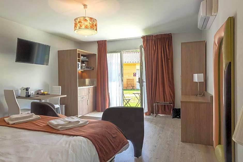 Hôtel Domaine des Pierres Dorées