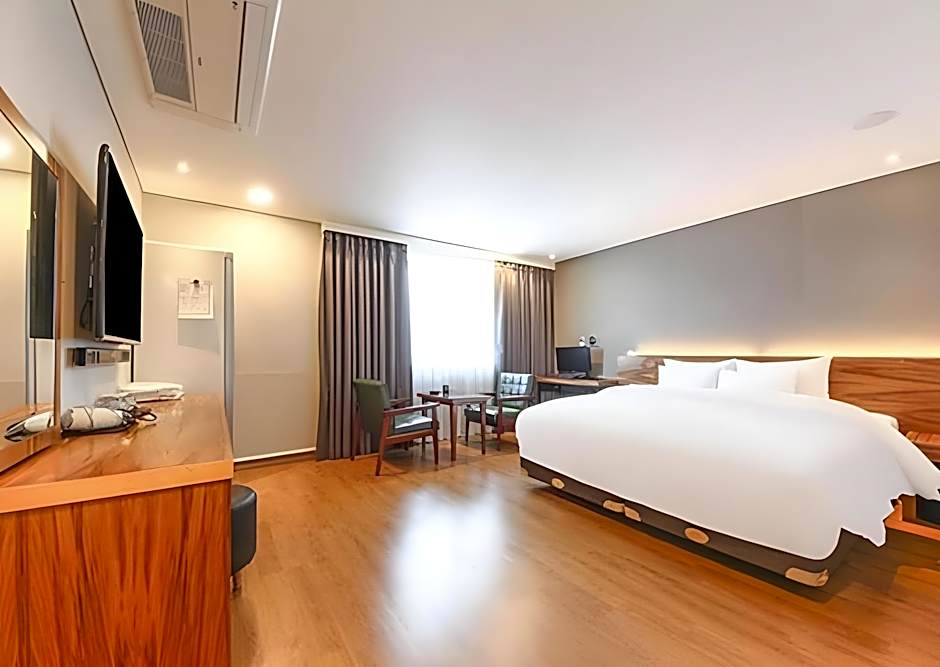Anyang CNC Hotel