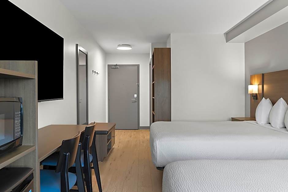 Days Inn by Wyndham Steinbach