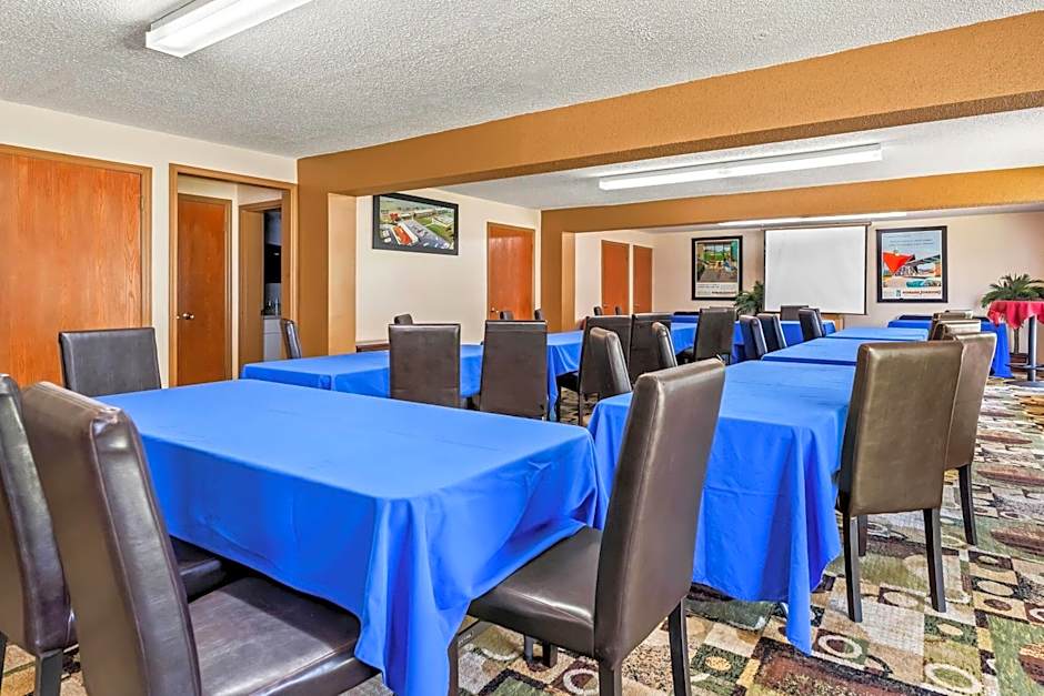 Howard Johnson by Wyndham Albany