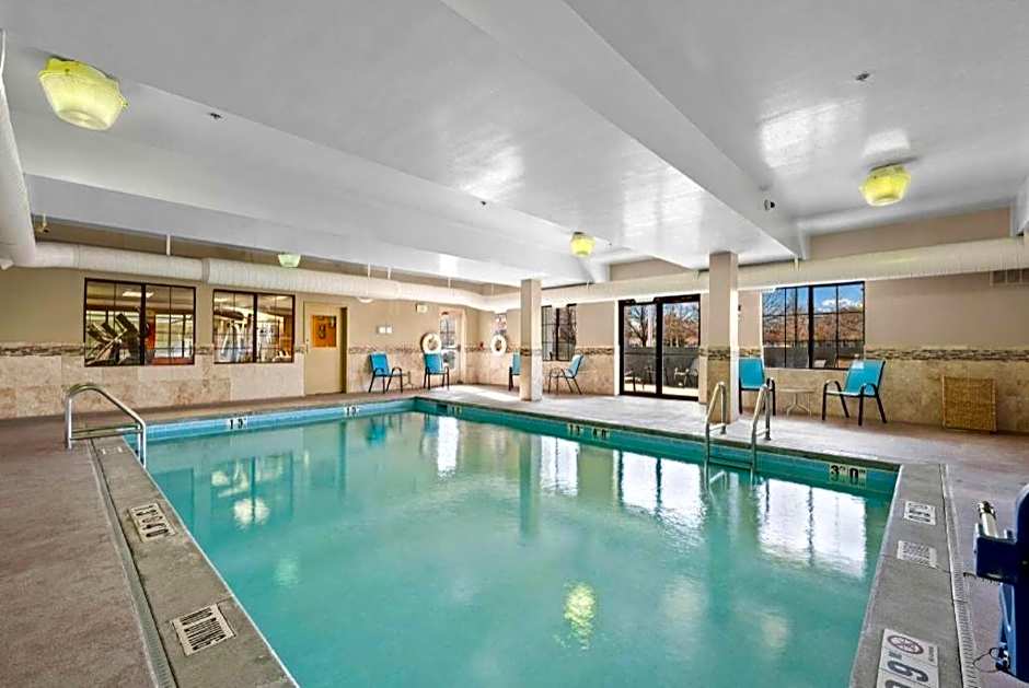 AmericInn by Wyndham Denver Airport