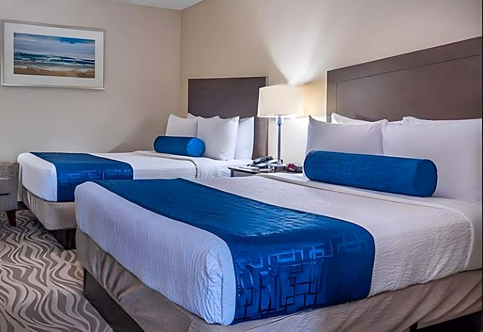 Breakers Hotel & Suites