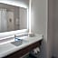Holiday Inn Express & Suites Akron Regional Airport Area by IHG