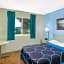 Super 8 by Wyndham Canandaigua