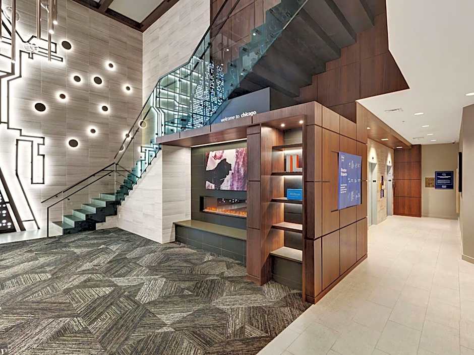 Hampton Inn By Hilton And Suites Downtown Chicago