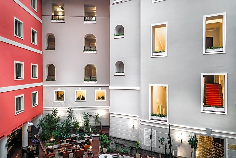 Grand Hotel Yerevan - Small Luxury Hotels of the World