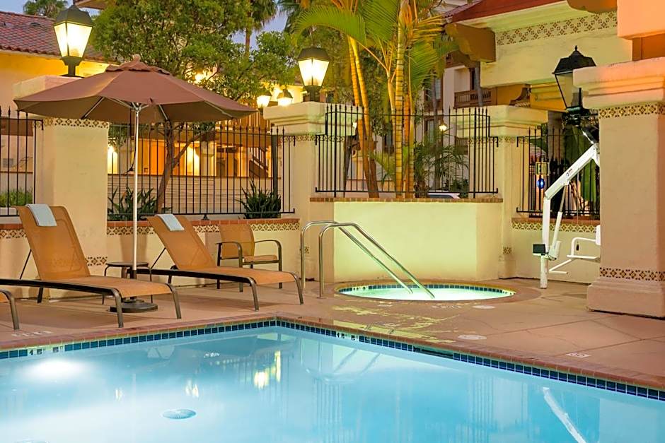 Courtyard by Marriott San Diego Old Town