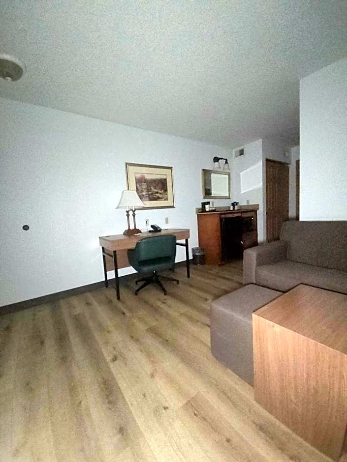 Wingate by Wyndham Youngstown