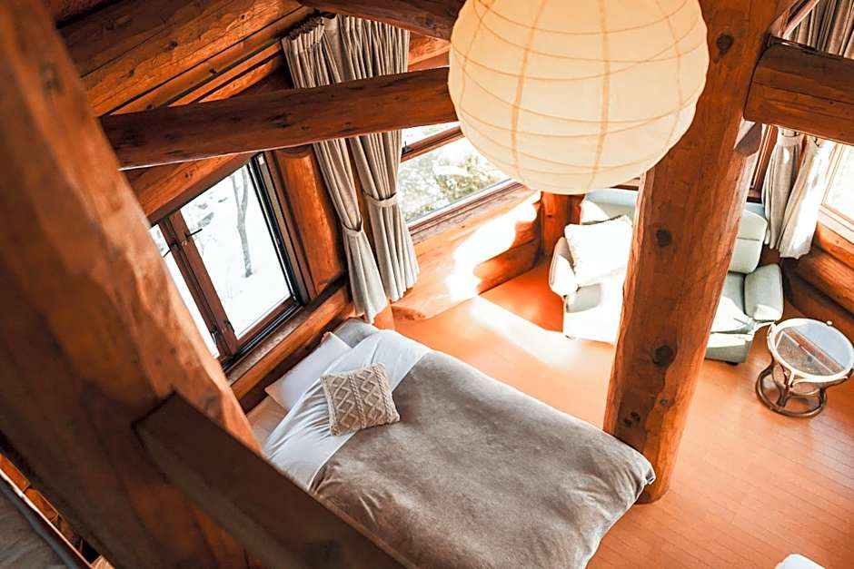 Hakuba Pension & Log Hotel Meteor