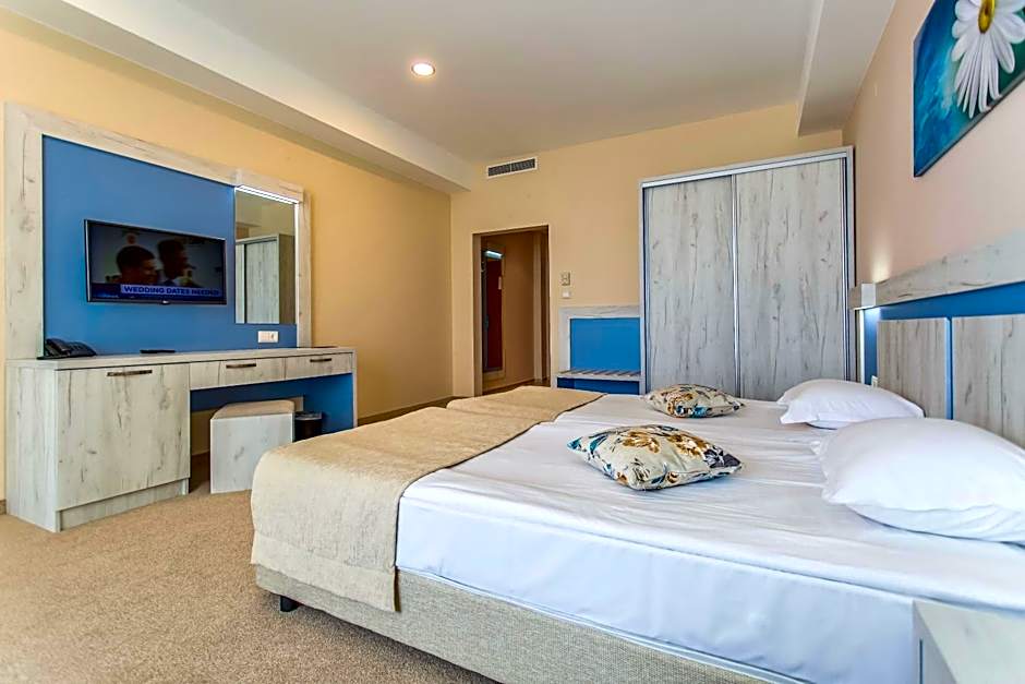 DIT Evrika Beach Club Hotel - All Inclusive