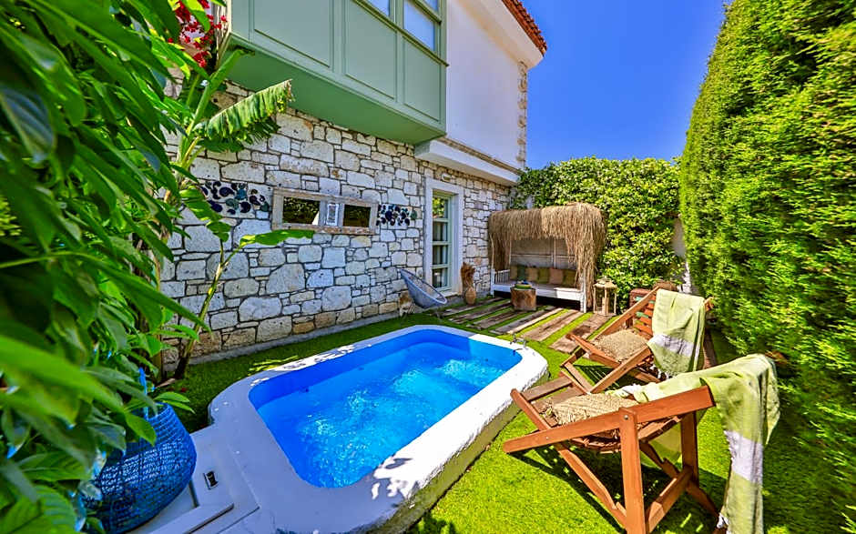Palas Alacatı - Adult Only