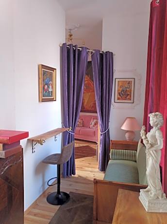 Le couvent des Capucines - Dortoir vélo Via Rhona - Les petites Féés