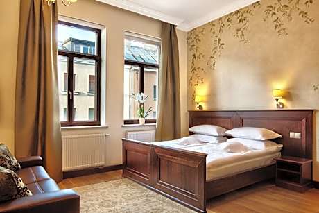 Deluxe Single Room