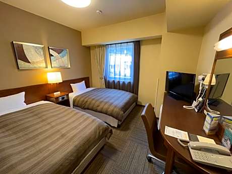 Twin Room - Non-Smoking