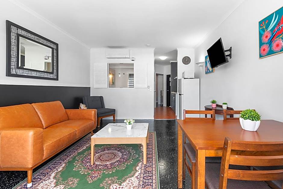 Villa Vaucluse Apartments