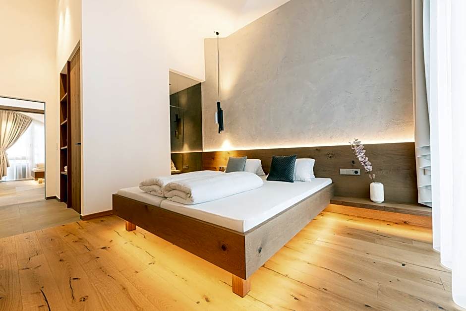 Max Mountain Apartments