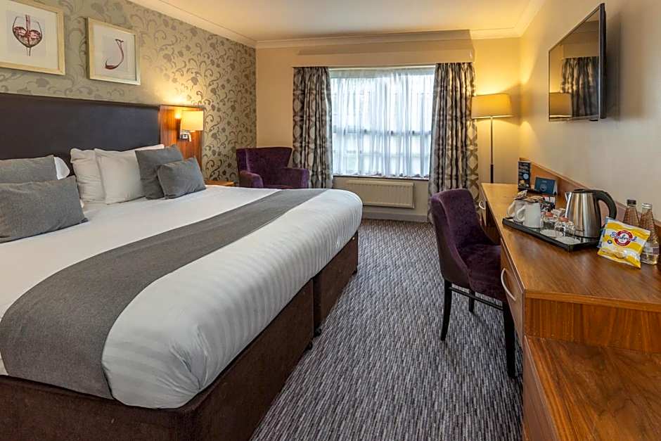 Gloucester Robinswood Hotel By Sunday