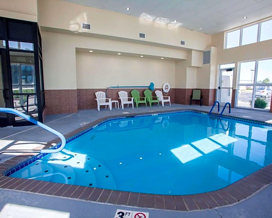 Comfort Inn & Suites Harrisonville