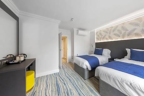 Executive Triple Room