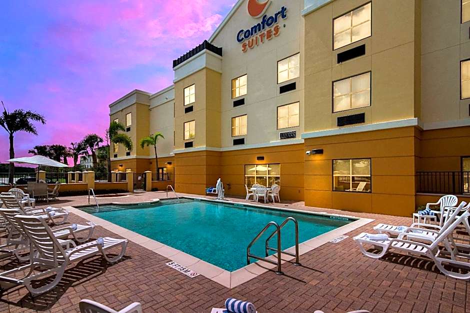 Comfort Suites Vero Beach I-95