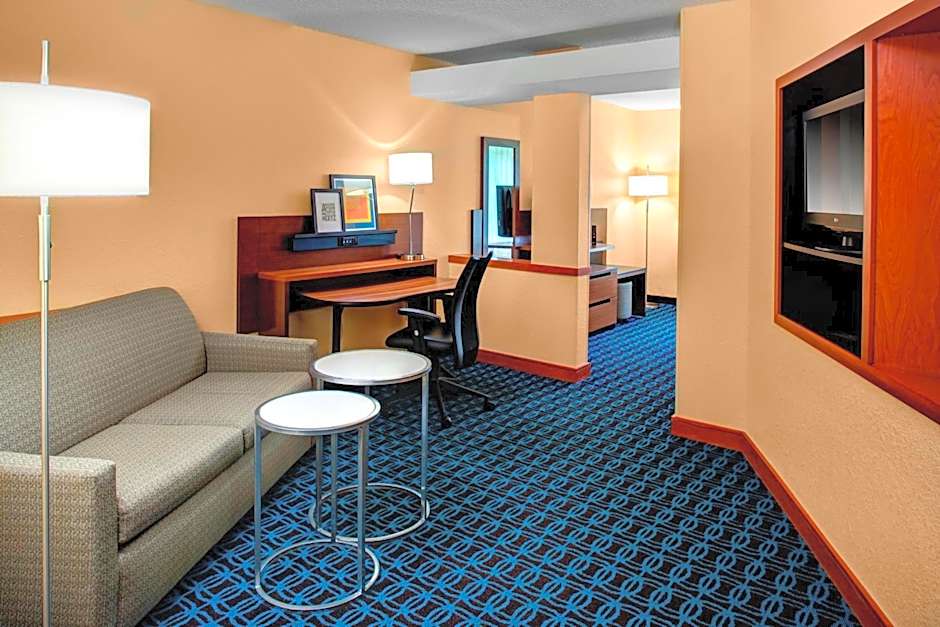 Fairfield Inn & Suites by Marriott Emporia I-95
