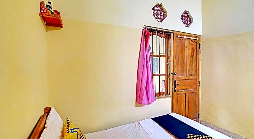 OYO Life 92954 Shanti Kost