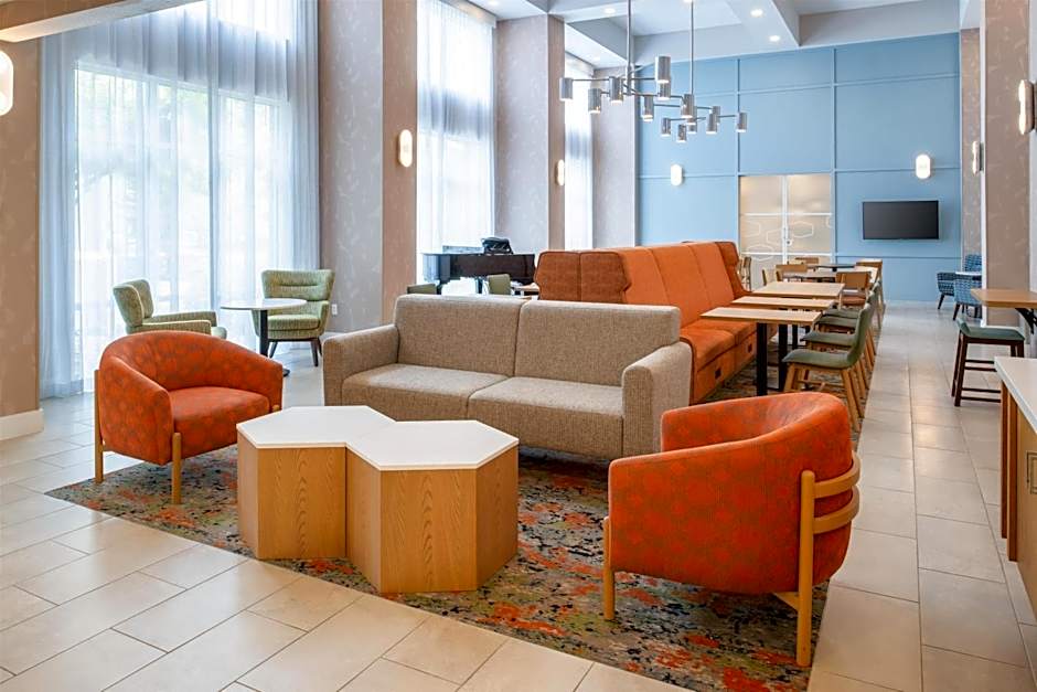 Hampton Inn By Hilton & Suites Redding