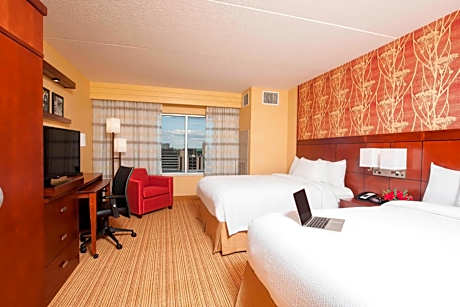 Queen Room - Hearing Accessible