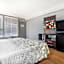 HomeTowne Studios by Red Roof Montgomery - Midtown