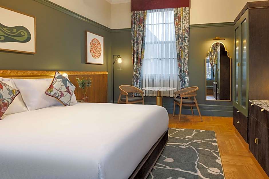 The Samuel Ryder Hotel St Albans, Tapestry Collection Hilton