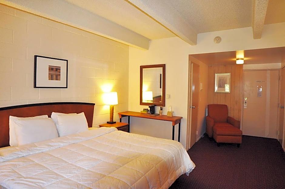 Monarch Mountain Lodge