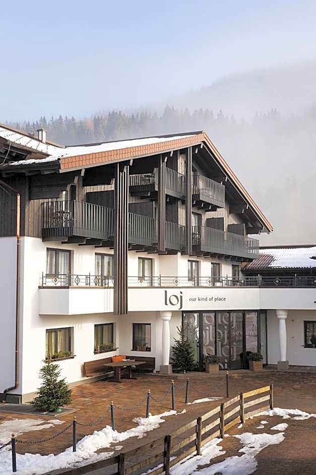Hotel Bergzeit