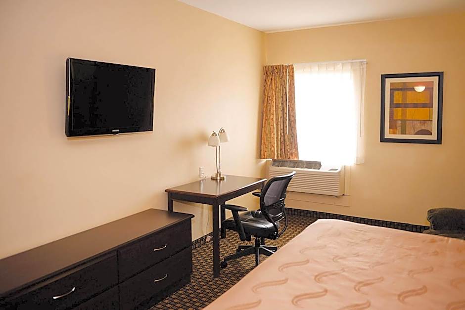 Quality Inn & Suites Ames Conference Center Near ISU Campus