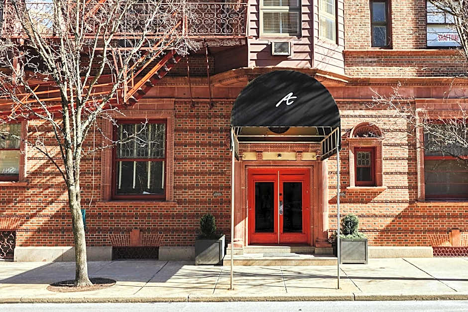Alexander Inn