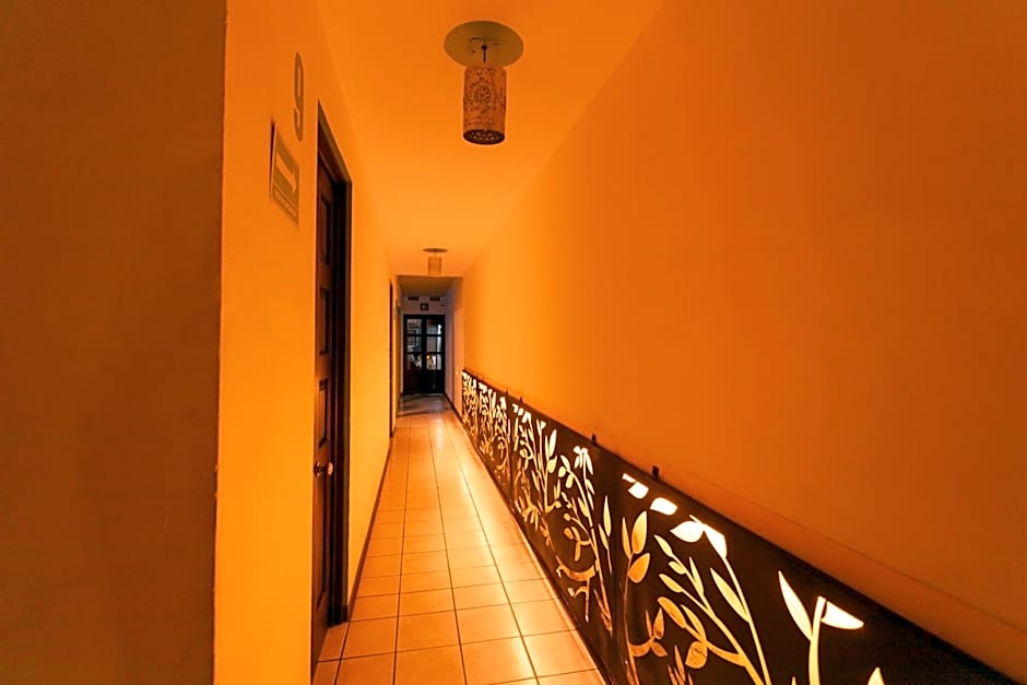 HOTEL NIUT-JA