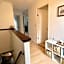 Cozy Farmhouse 10 Minutes From The Beach!