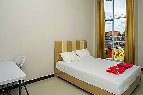 Waringin Guest House Tegal Mitra RedDoorz