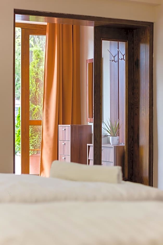 M1 Szekér Csárda Hotel és Étterem