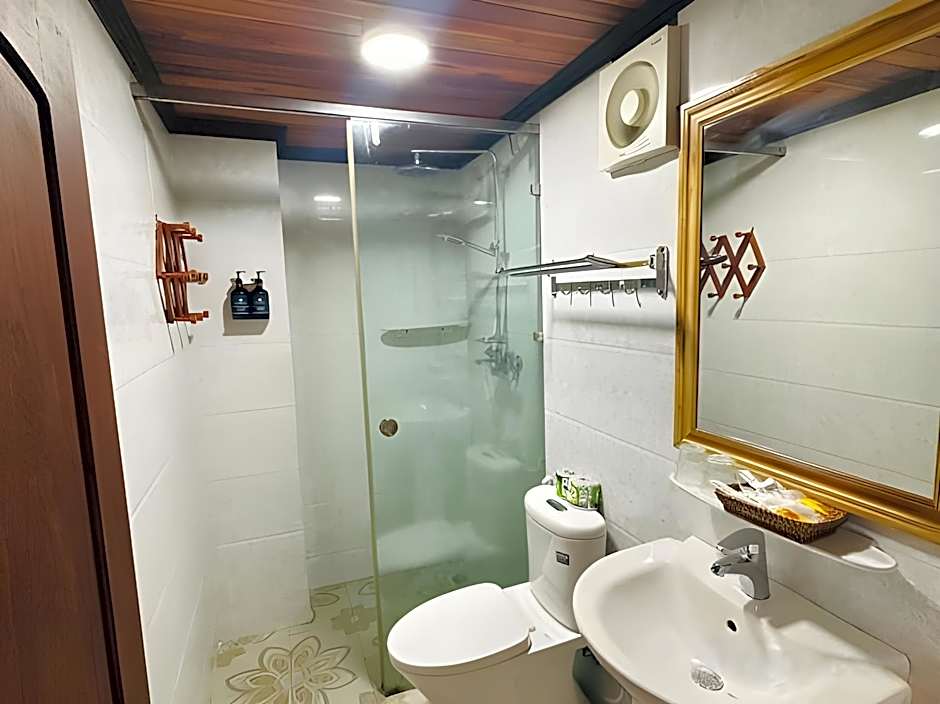 Luang Prabang Oudomlith Villa & Travel