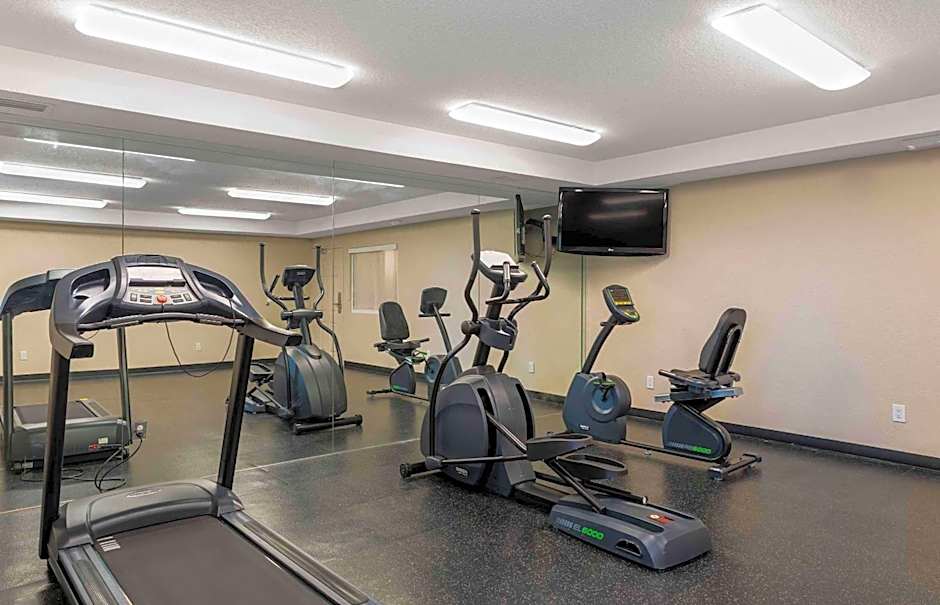 Extended Stay America Premier Suites - Fort Lauderdale - Cypress Creek - Park North